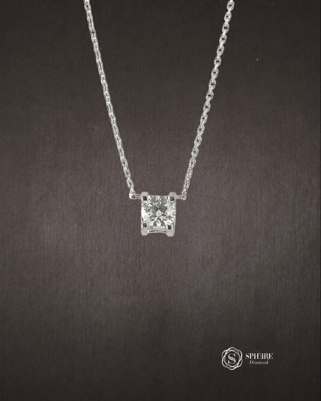 Floating Round cut Diamond Pendant Necklace