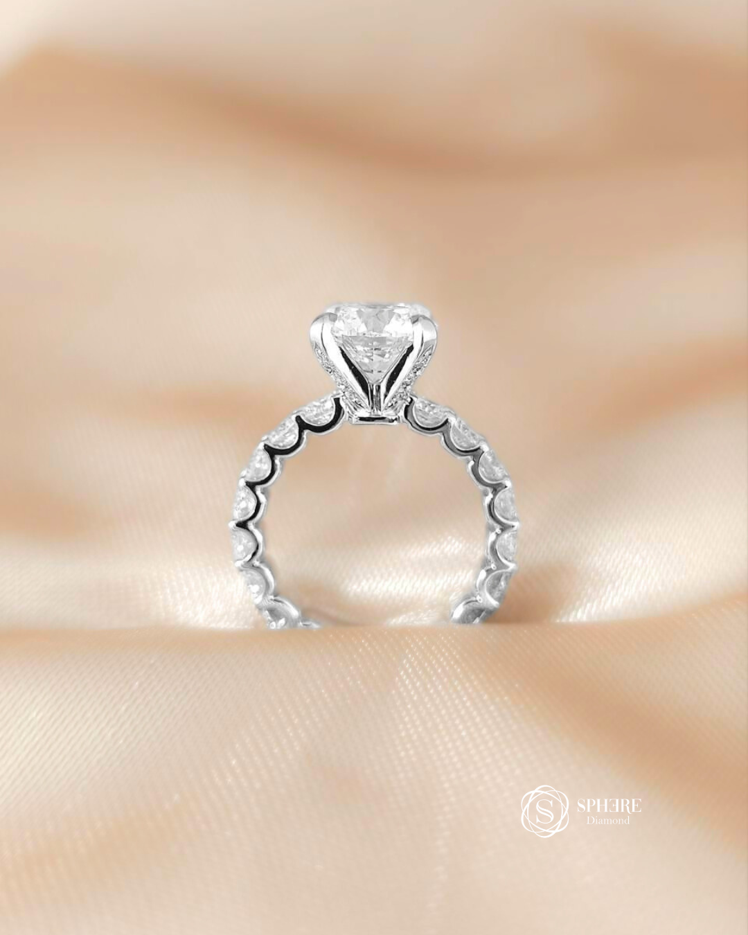 4 Prong Round Cut Diamond With Side U Prong Setting