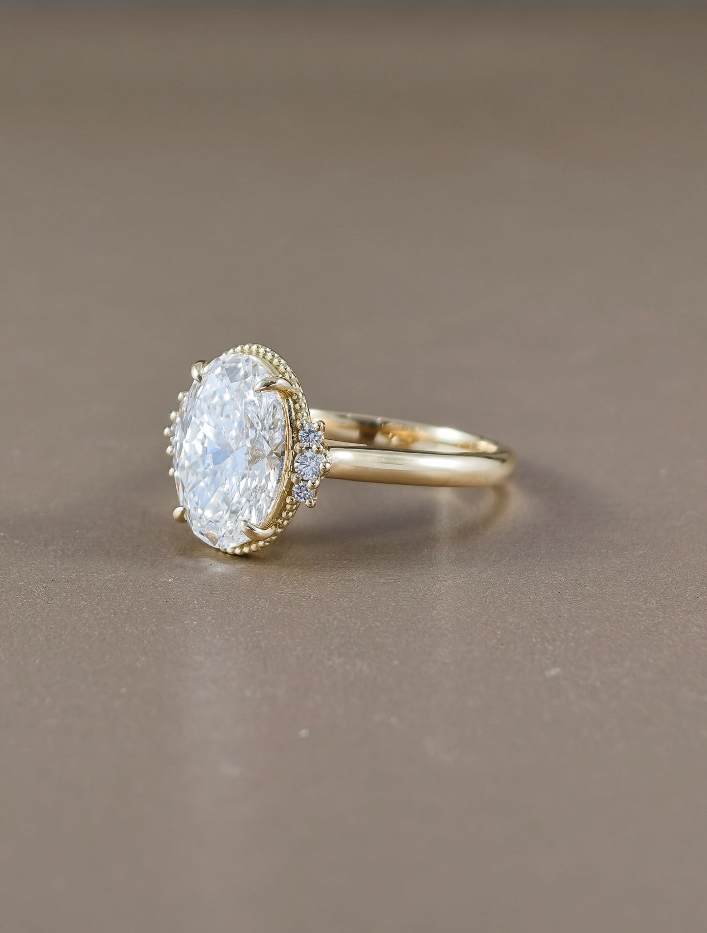 Élan Oval Lab Grown Diamond Bridal Stack Ring Set