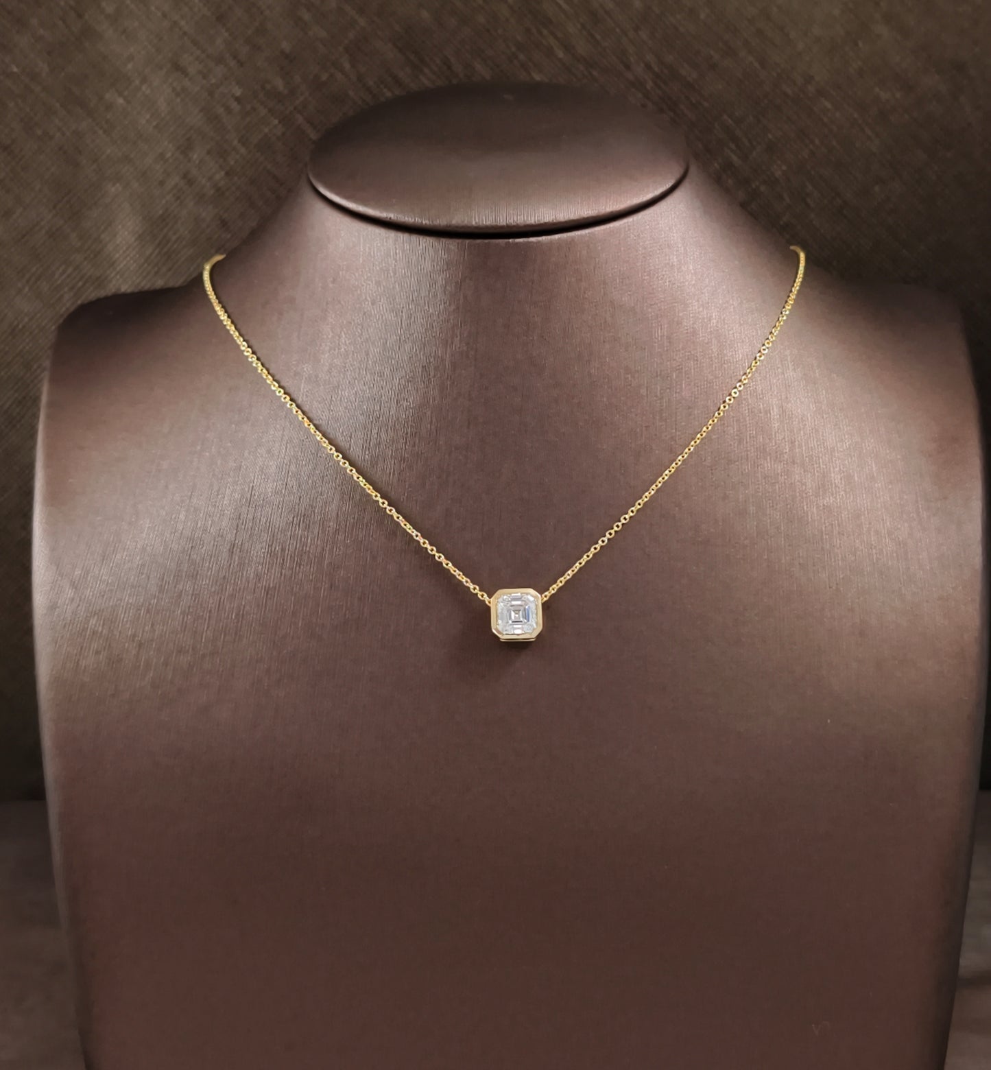 Yellow Gold Asscher Cut Bezel Lab Grown Diamond Necklace Sphere Diamond Bangkok
