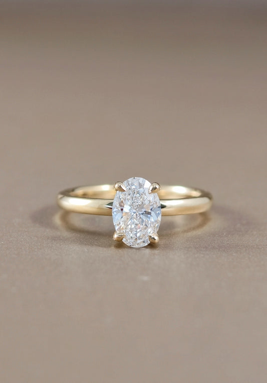 Oval Solitaire 1 carat lab grown diamond ring