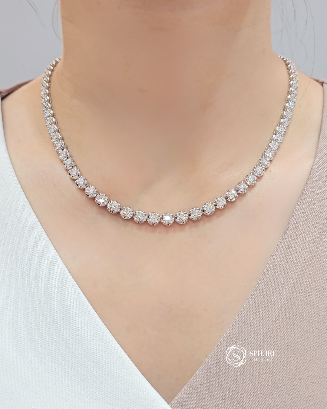Rivera Lab Grown Diamond Necklace | Luxury Graduated Diamond Necklace | Sphere Diamond Bangkok Thailand