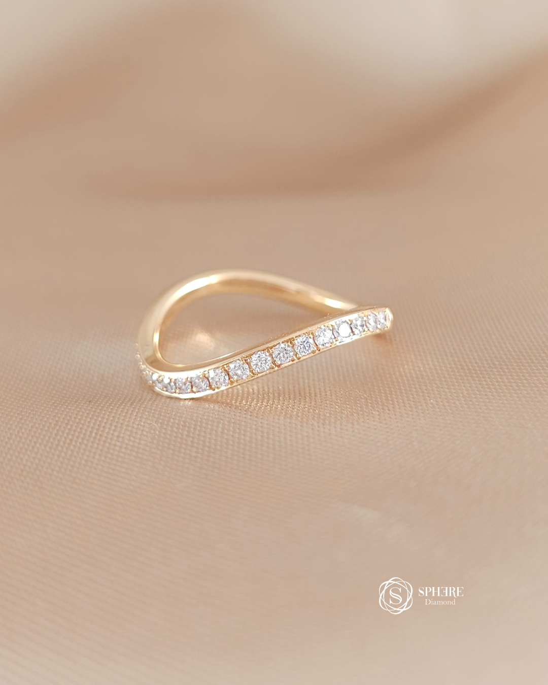 Lab grown diamond curved wedding band designed to pair perfectly with an engagement ring by Sphere Diamond