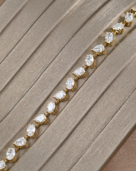 Pear and Oval Alternate Lab Grown Diamond Bracelet | Sphere Diamond Bangkok Thailand