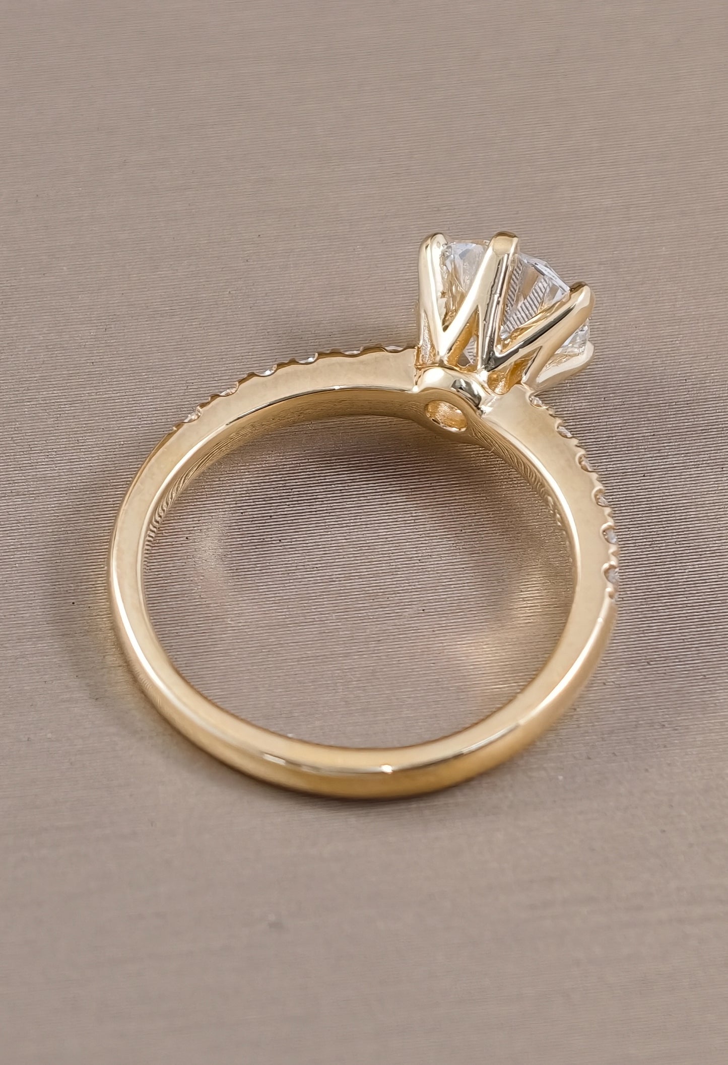 Six Prong Round Lab Grown Diamond Pavé Solitaire Engagement Ring | IGI Certified