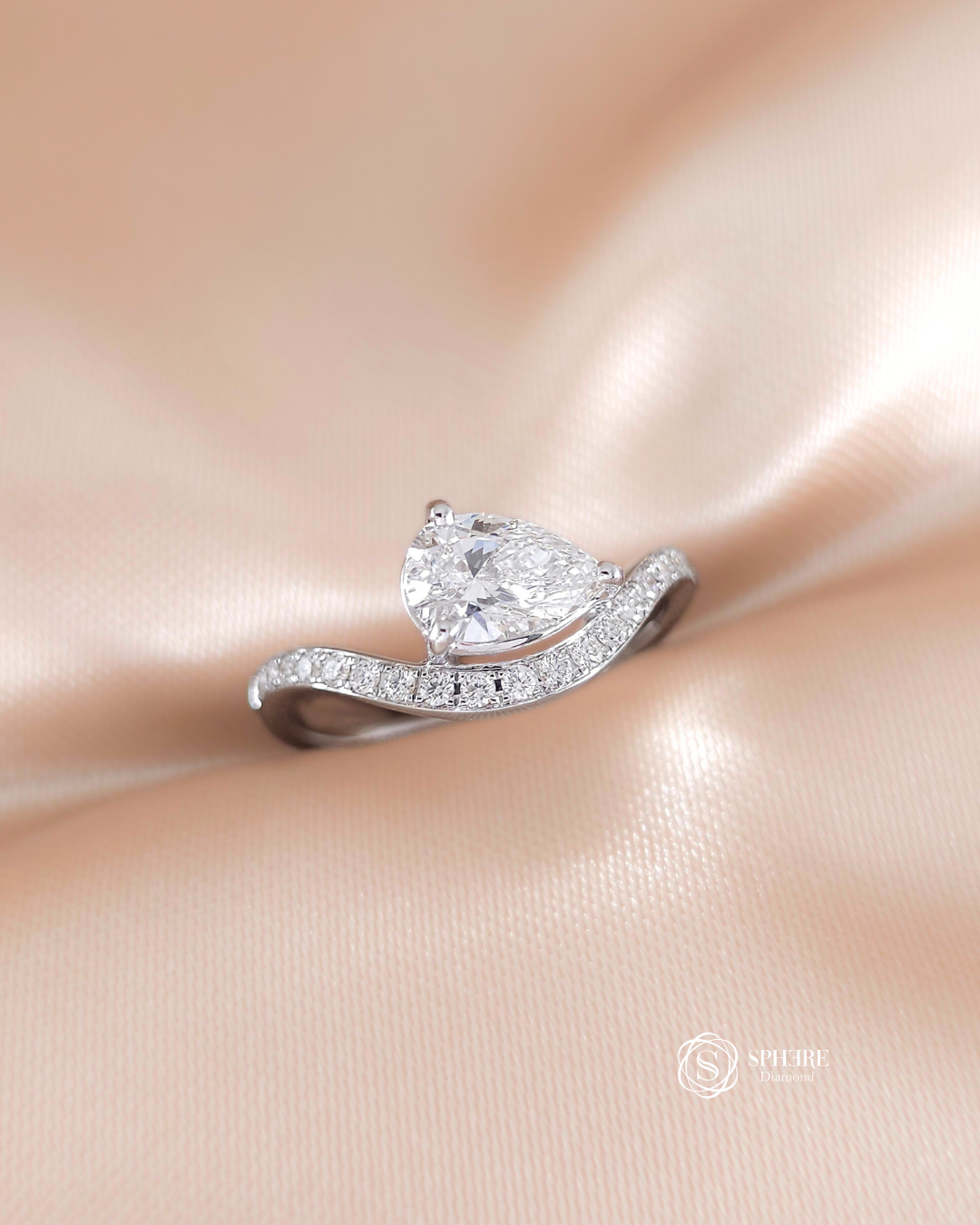 Pear Lab Grown Diamond Curved Pavé Engagement Ring IGI Certified Bangkok | Sphere Diamond