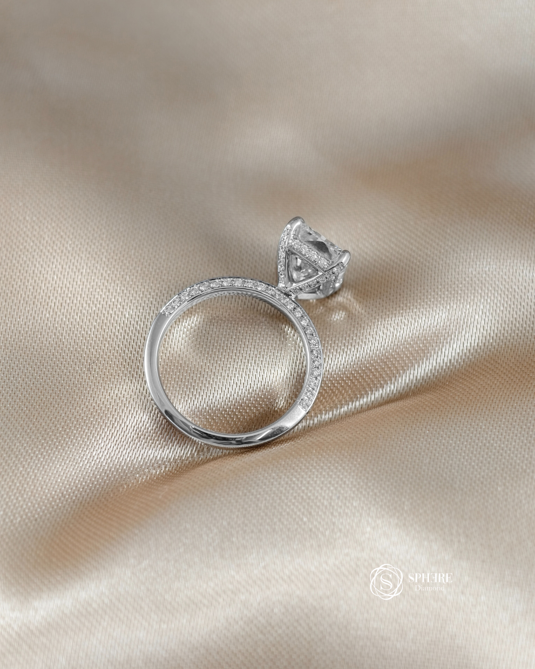 Radiant Lab Grown Diamond engagement ring featuring three-sided pavé band | Sphere Diamond Bangkok