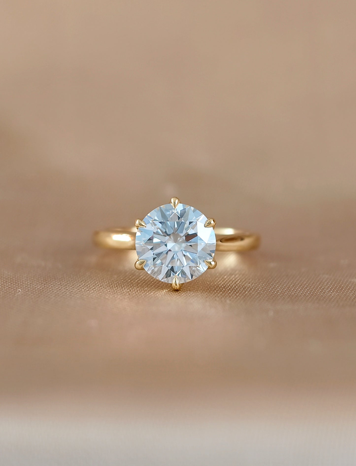 Aurielle Tulip Lab Grown Diamond Engagement Ring Round Solitaire IGI Certified by Sphere Diamond Bangkok