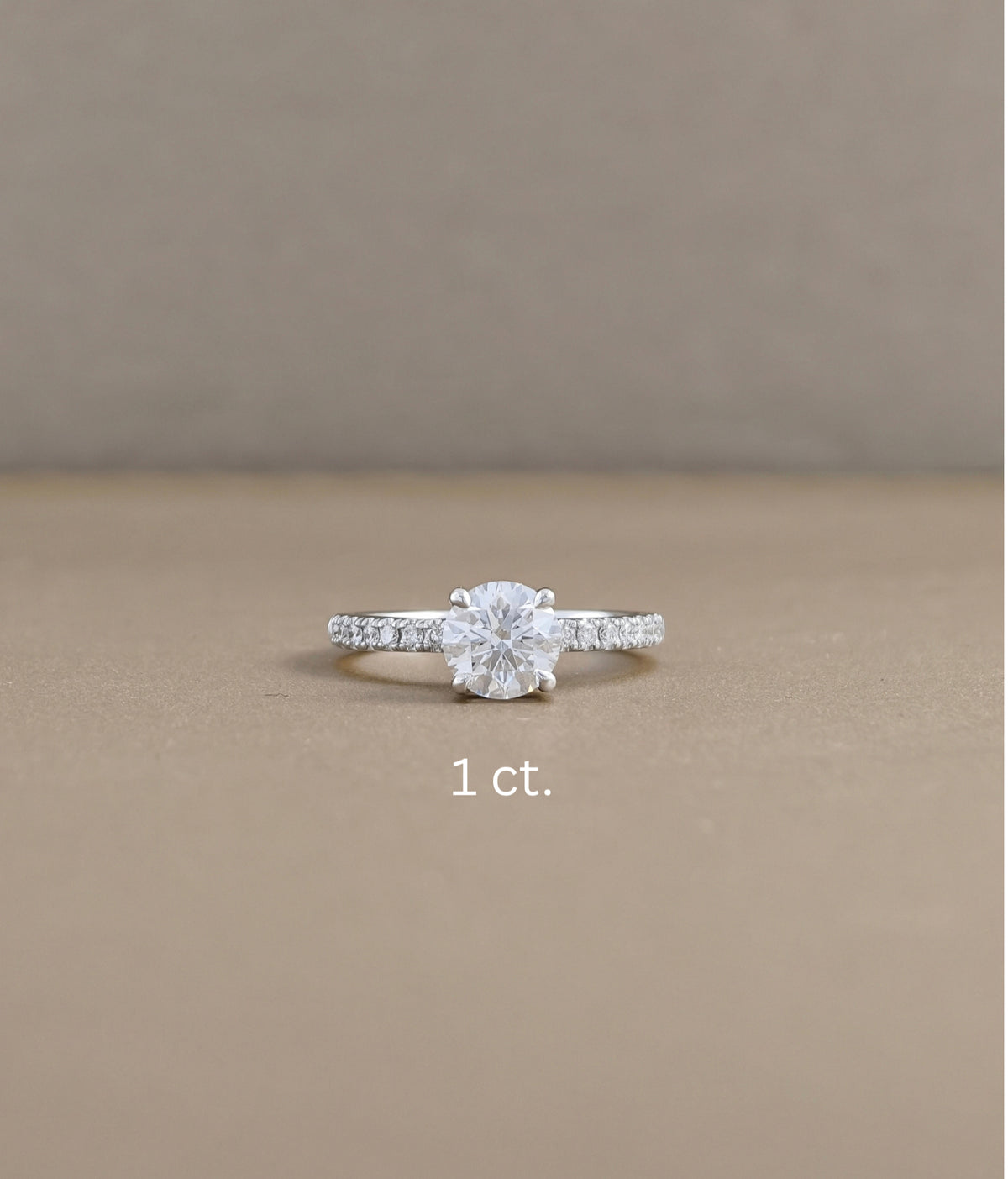 แหวนหมั้นเพชรแลปทรงกลม รุ่น Signature Eiffel Love พร้อมใบรับรอง IGI