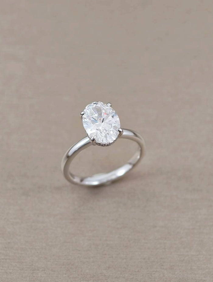 Signature Eiffel Classic Oval Lab Grown Diamond Engagement Ring | IGI Certified