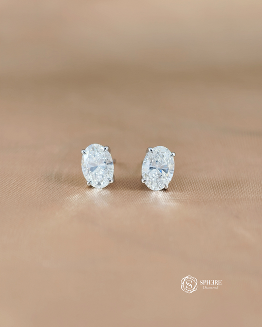 Oval Diamond Stud Earring