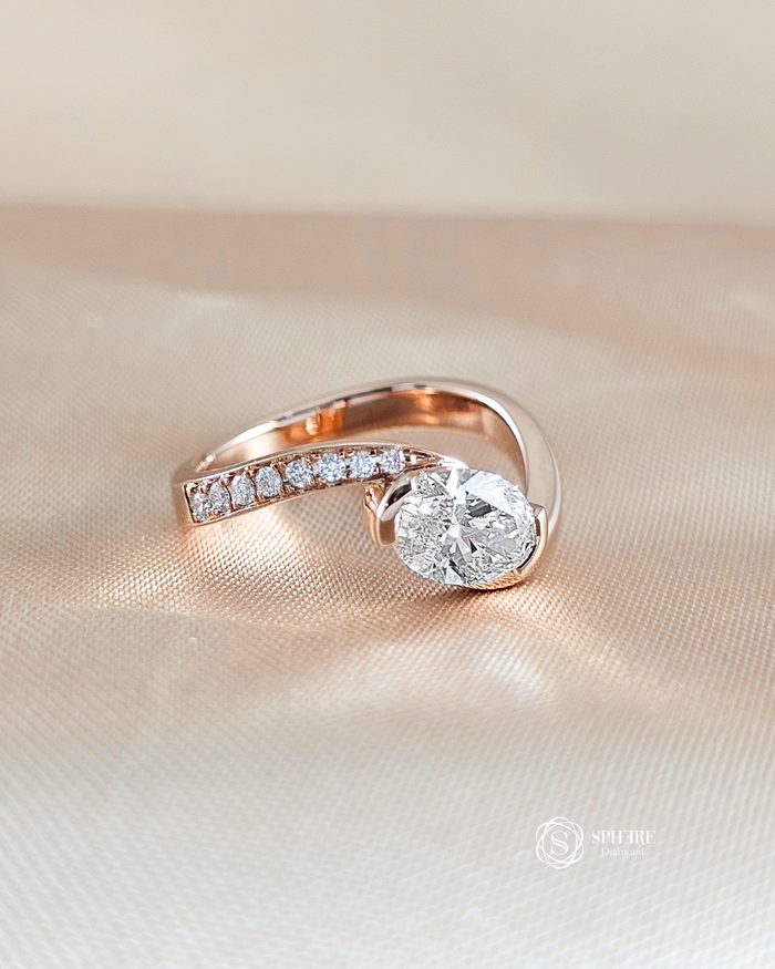 Oval Cut Diamond Curve Half Pave  Ring