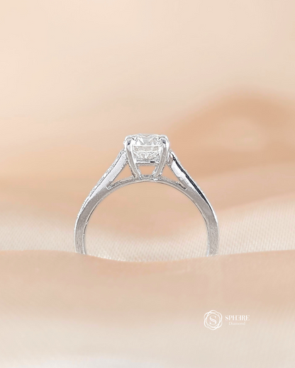4 Prong Round Cut With Pave Setting
