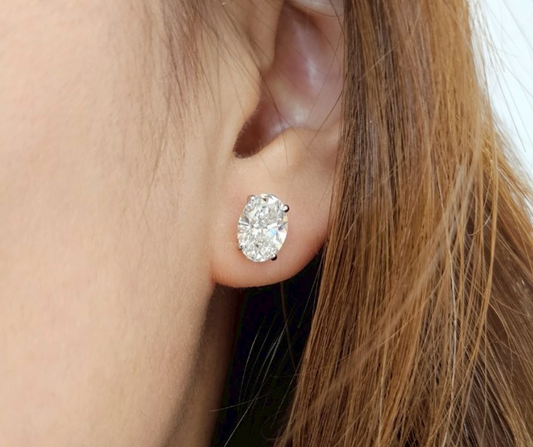 Oval Diamond Stud Earring