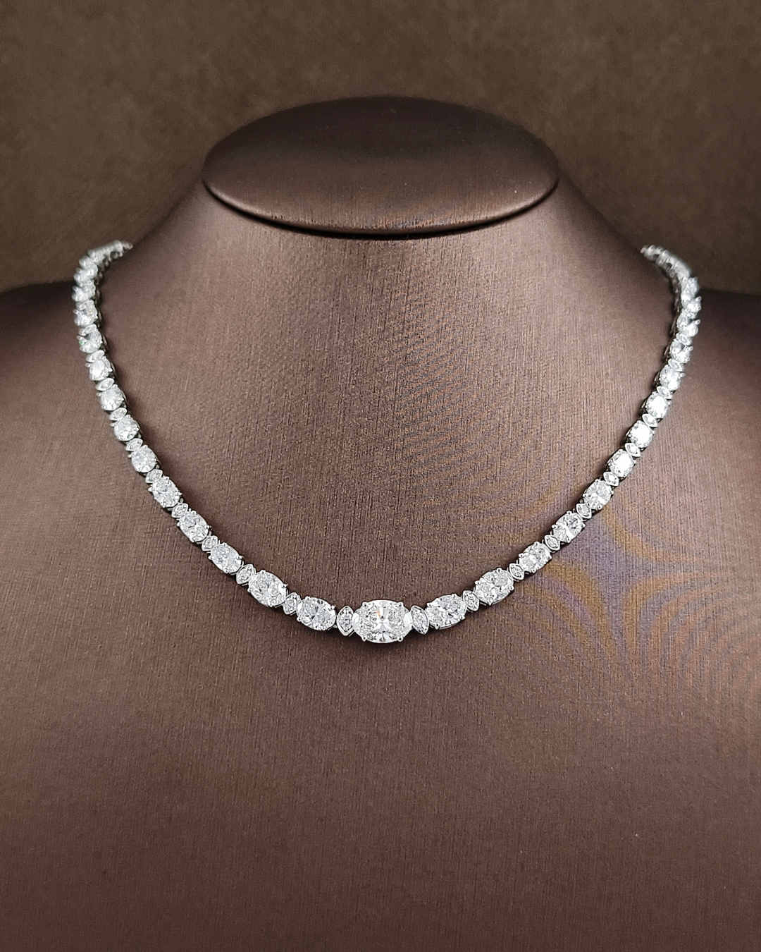 Aurora Graduated Lab Grown Diamond Tennis Necklace by Sphere Diamond Bangkok Thailand