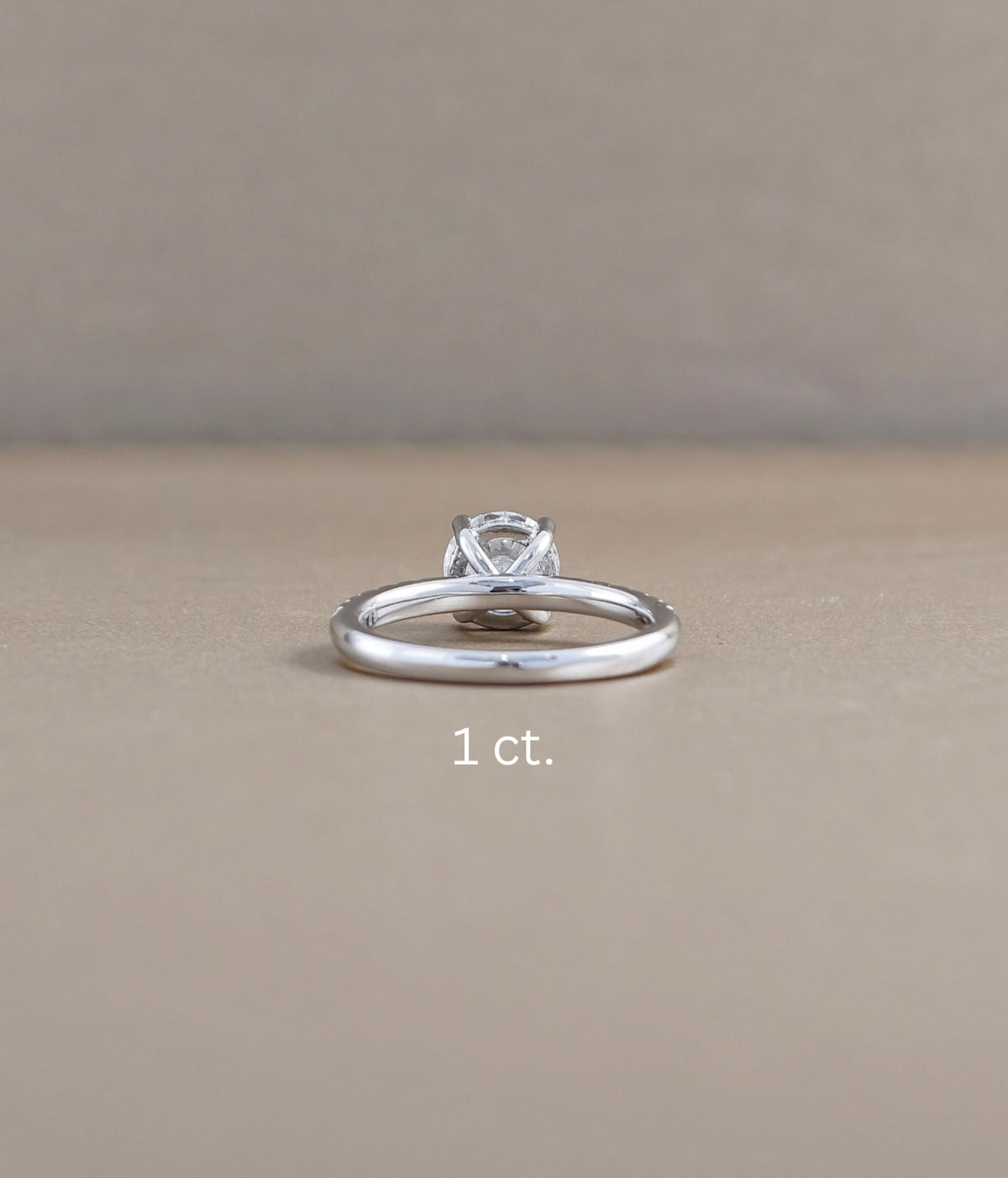 แหวนหมั้นเพชรแลปทรงกลม รุ่น Signature Eiffel Love พร้อมใบรับรอง IGI