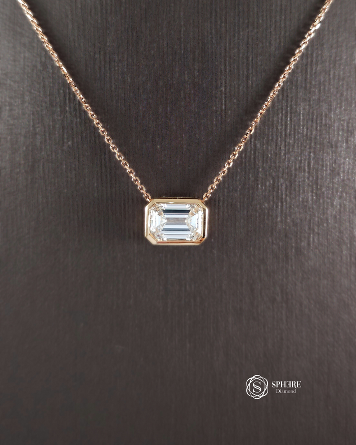 Emerald cut Diamond Pendant Necklace in Bezel setting