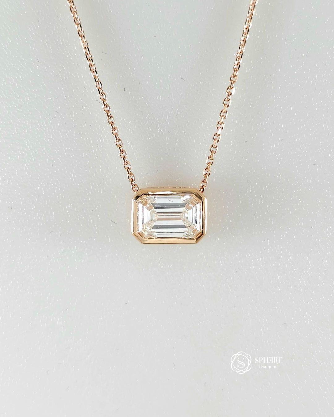 Emerald cut Diamond Pendant Necklace in Bezel setting