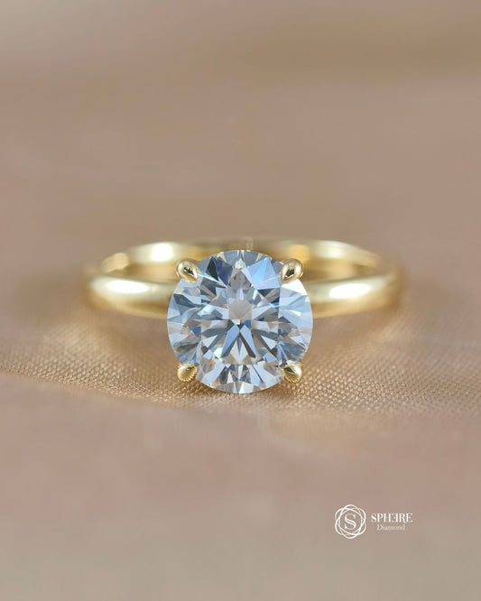 4 Prong Round cut diamond with hidden halo