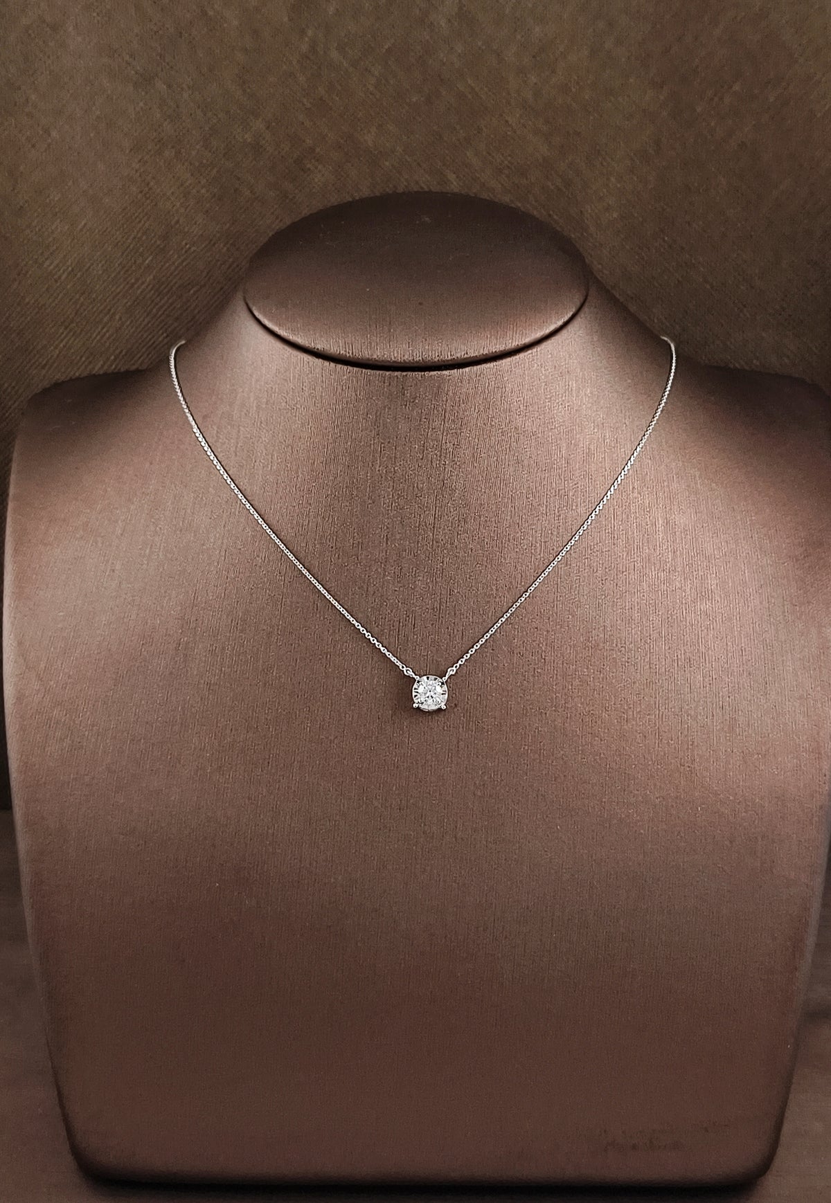 Round cut Diamond in diamond cut setting lab grown Pendant Necklace