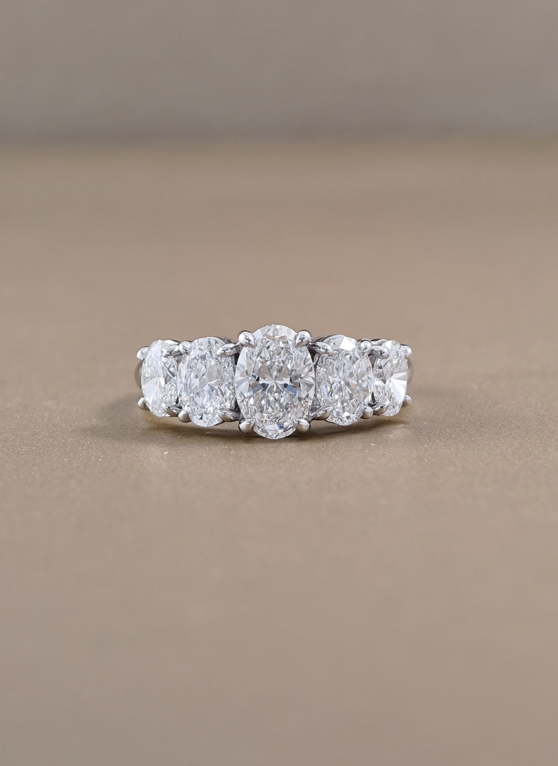 Oval Cut Lab Grown Diamond Five-Stone Wedding Band Bangkok