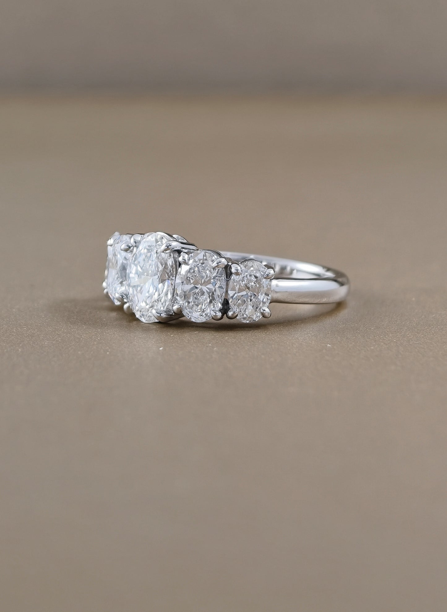 Oval Cut Lab Grown Diamond Five-Stone Wedding Band Bangkok