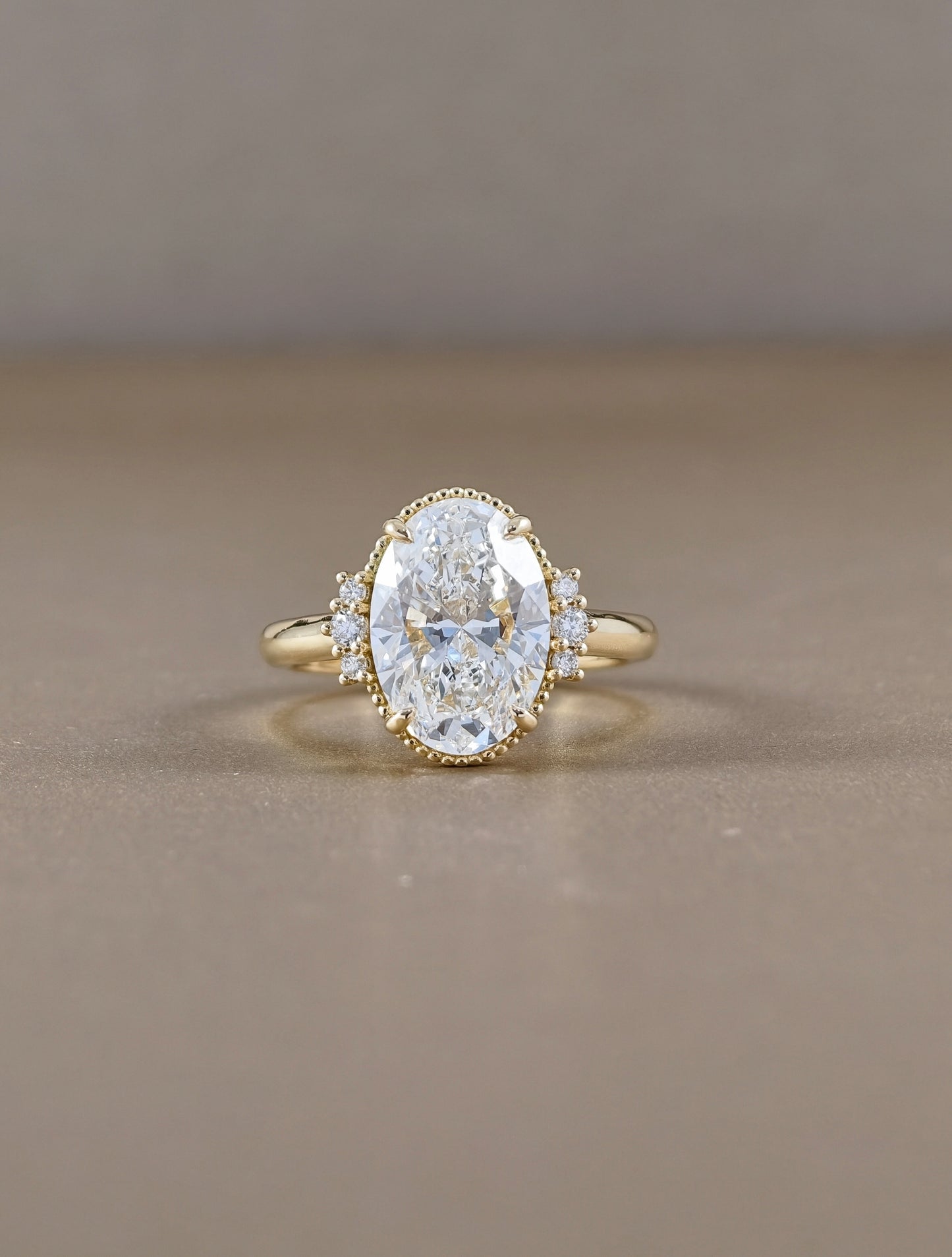 Élan Oval Lab Grown Diamond Bridal Stack Ring Set