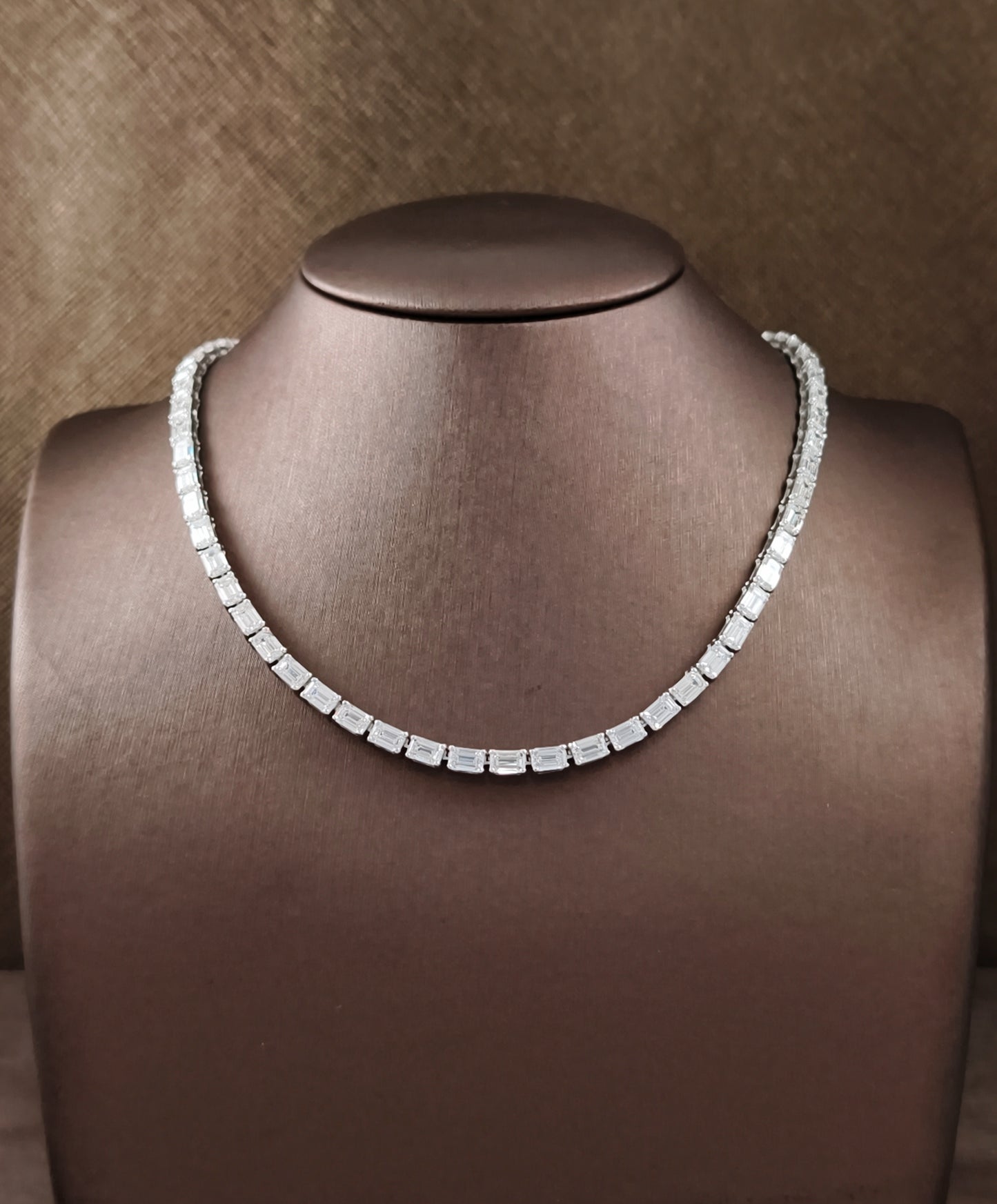 Emerald Cut Lab Grown Diamond Necklace Bangkok Thailand