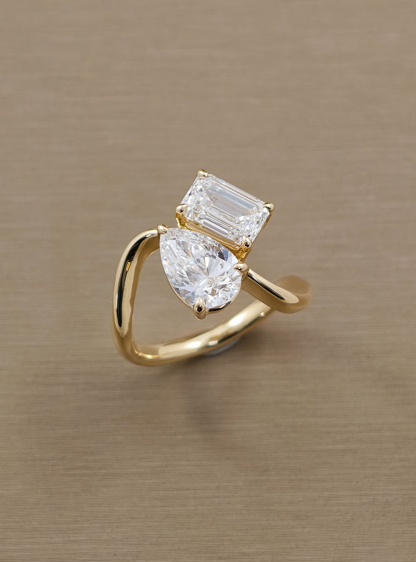 Élan Pear and Emerald Cut Lab Grown Diamond Toi et Moi Ring Sphere Diamond Bangkok