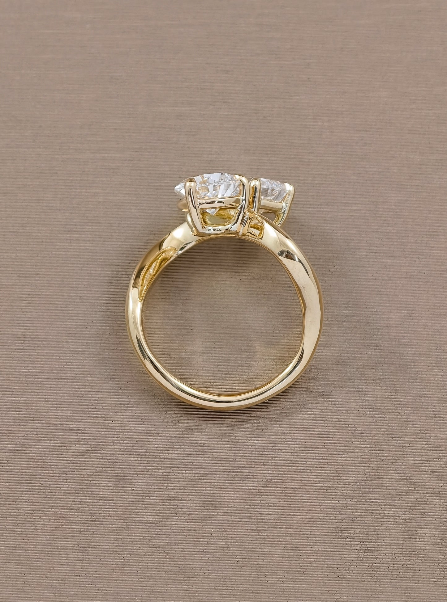 Élan Pear and Emerald Cut Lab Grown Diamond Toi et Moi Ring Sphere Diamond Bangkok