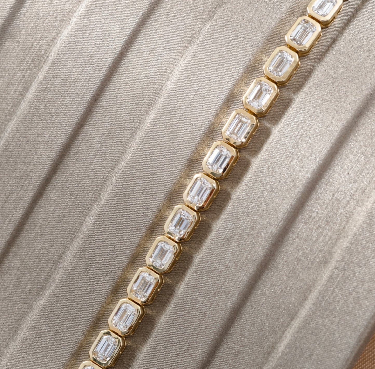 Bezel Emerald Cut Lab Grown Diamond Tennis Bracelet close up