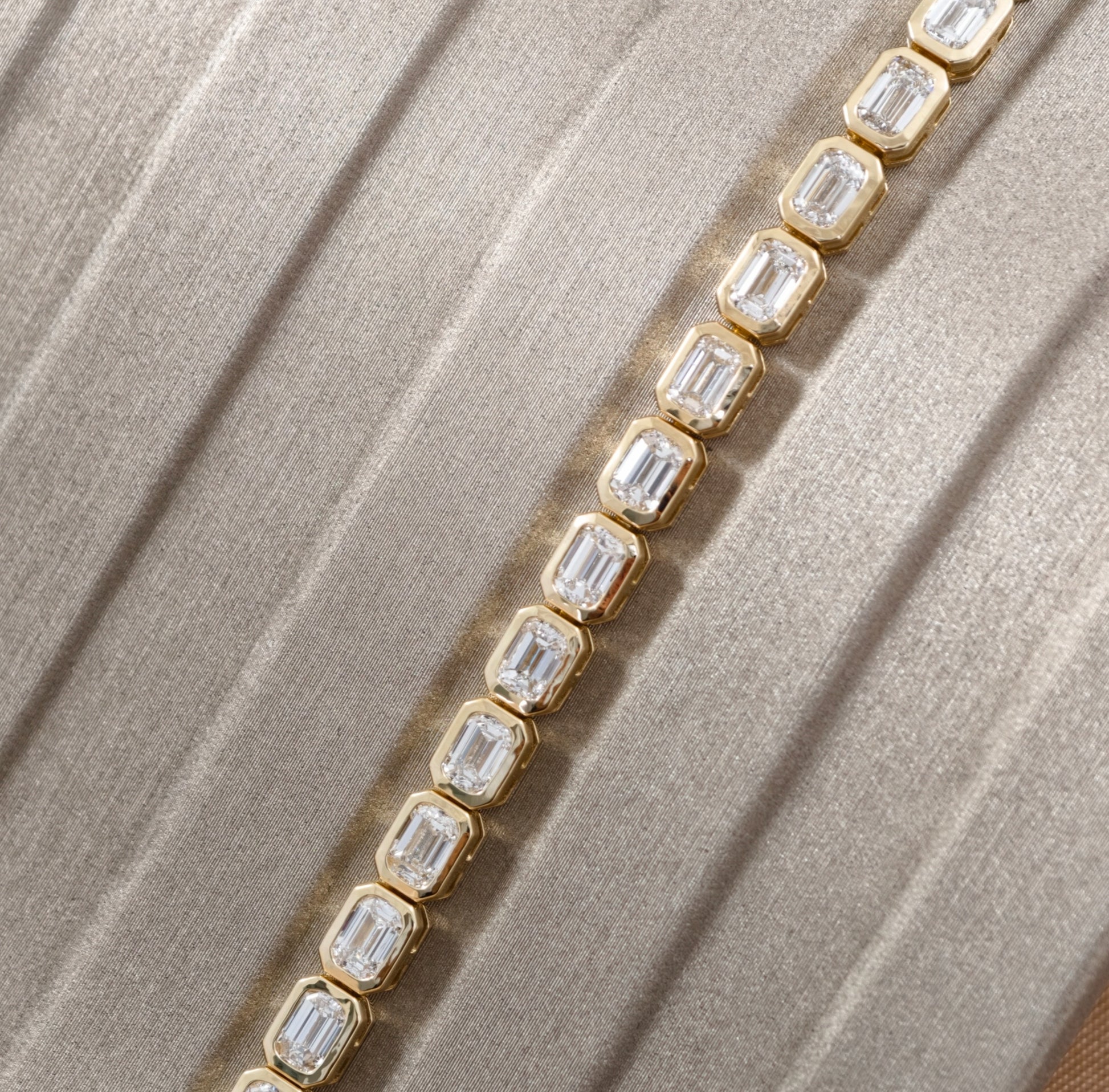 Bezel Emerald Cut Lab Grown Diamond Tennis Bracelet close up