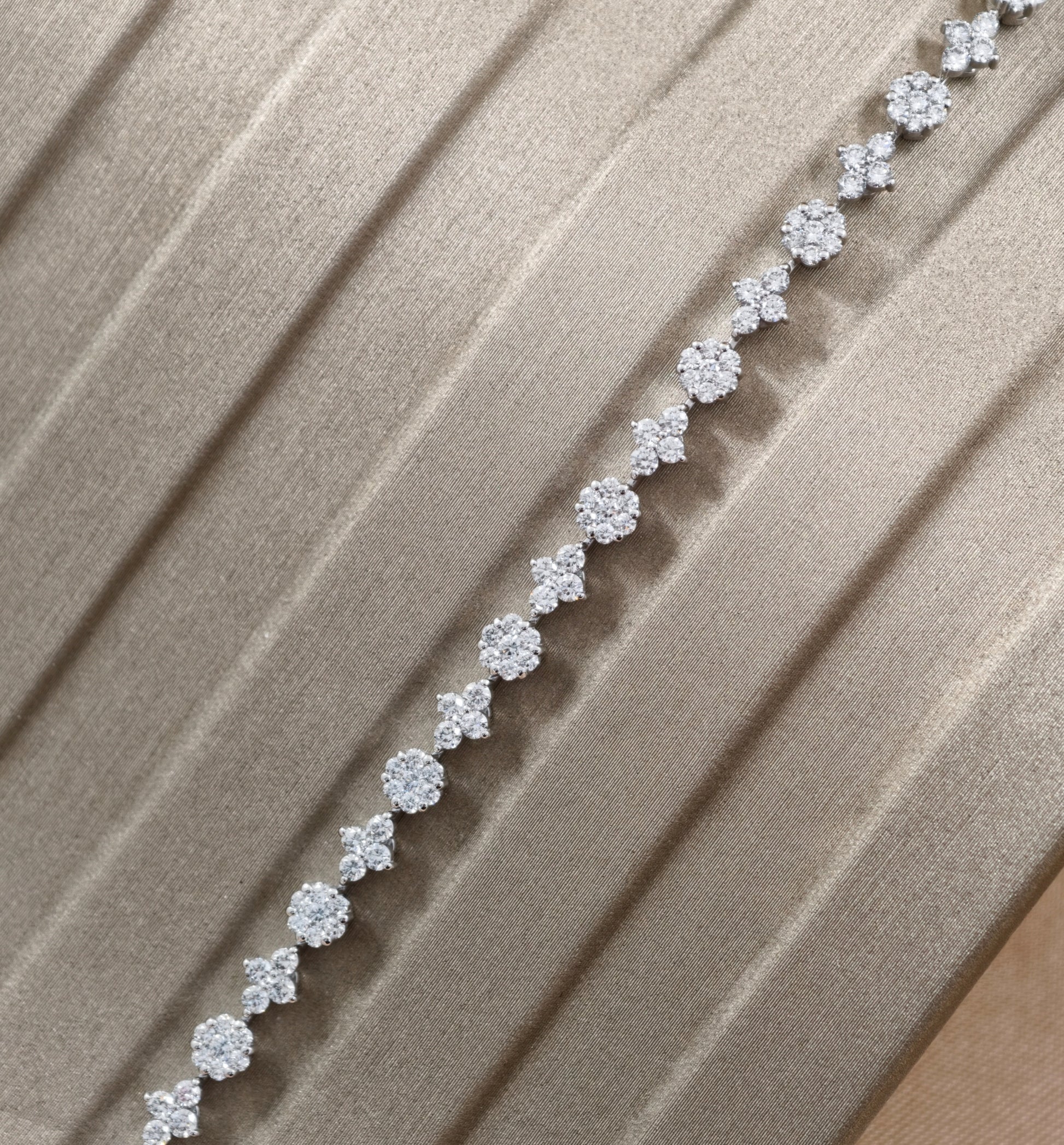 Floral Cluster Lab Grown Diamond Bracelet close up Sphere Diamond Bangkok