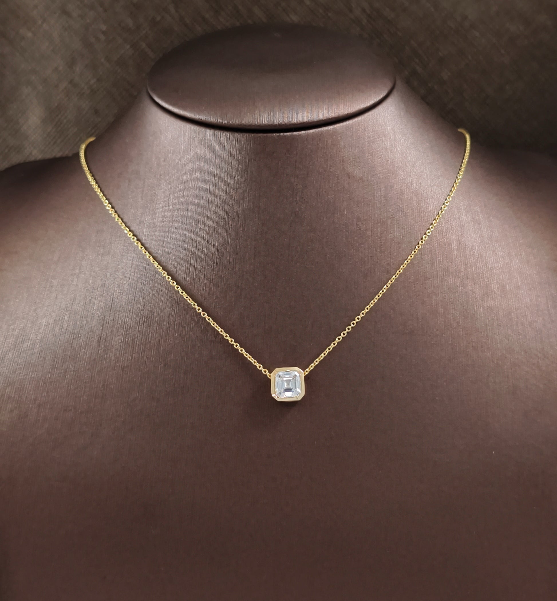 Yellow Gold Asscher Cut Bezel Lab Grown Diamond Necklace Sphere Diamond Bangkok