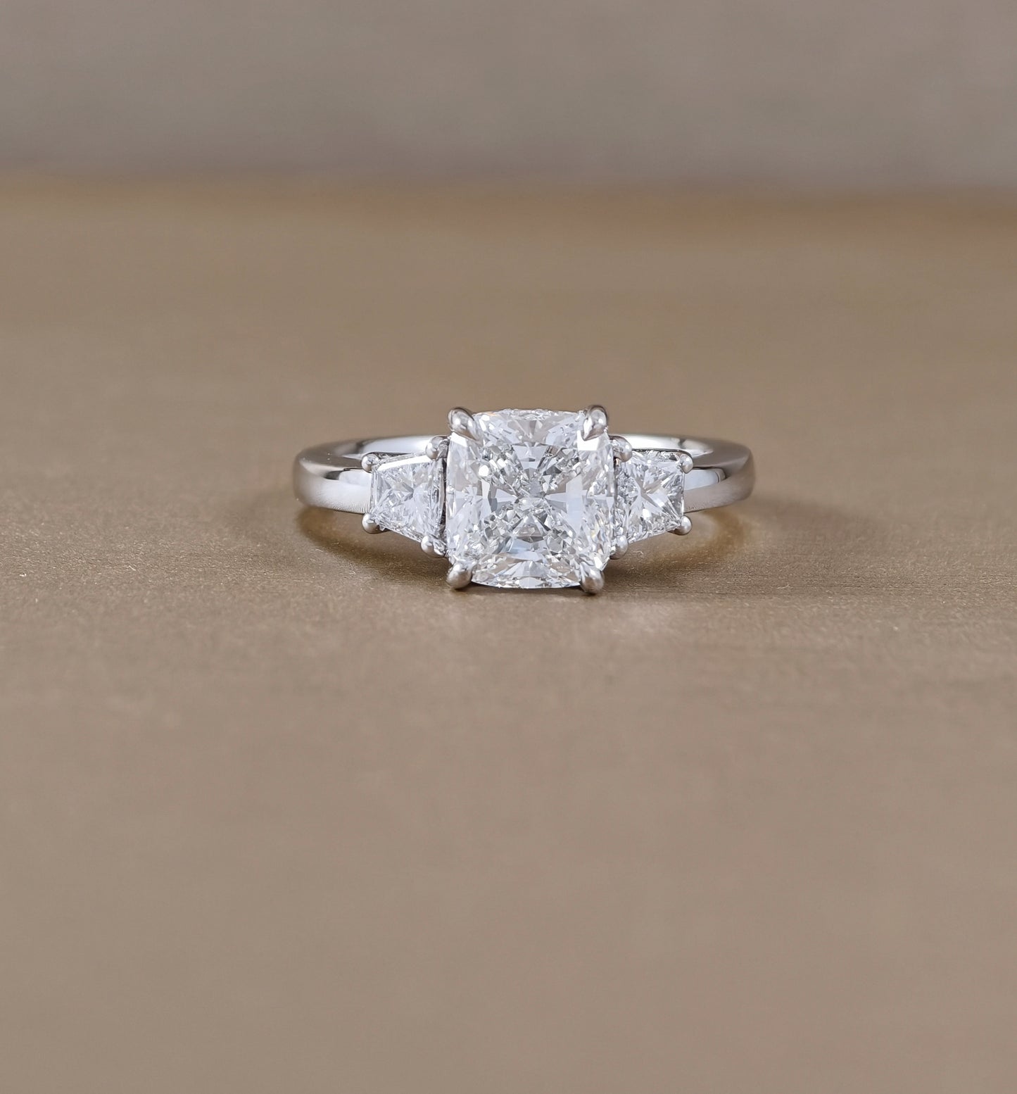 Célina Cushion Cut Three-Stone Lab Grown Diamond Engagement Ring in White Gold Sphere Diamond Bangkok