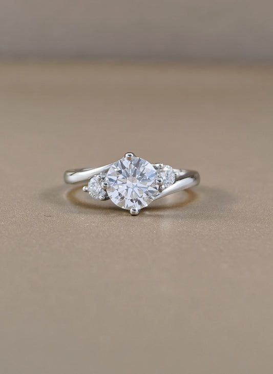 tree stone Engagement Ring white gold 