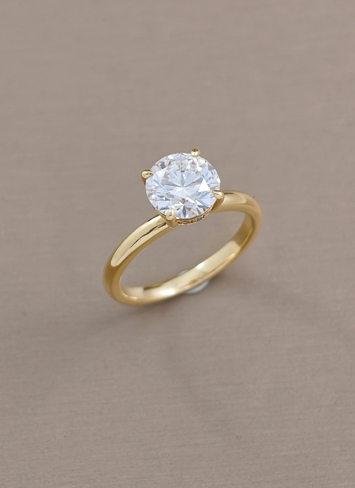 Engagement Ring yellow gold 