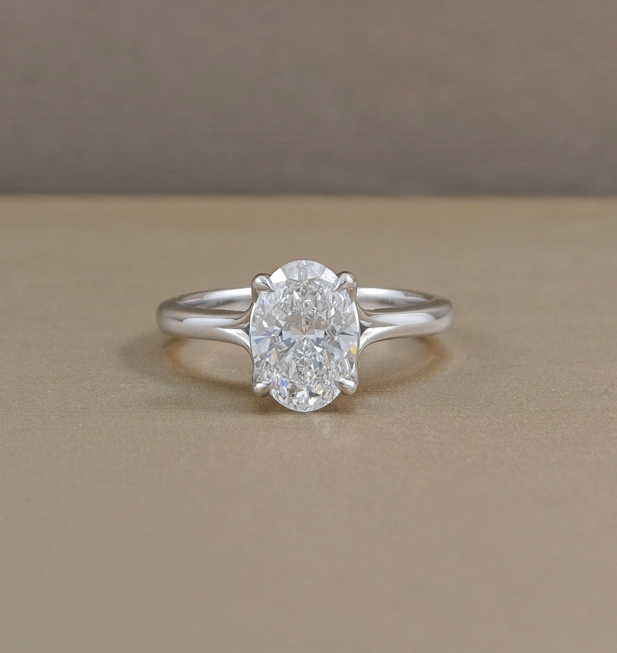 Pearry Tulip oval lab grown diamond engagement ring with four-prong setting and mini split shank in white metal