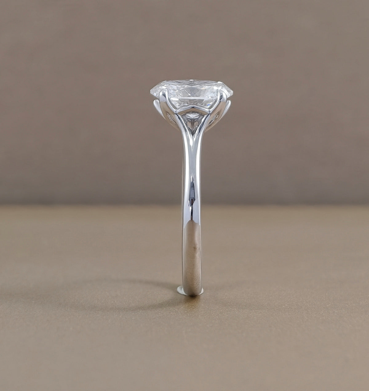 Pearry Tulip 4-Prong Mini Split Shank Lab Grown Diamond Engagement Ring