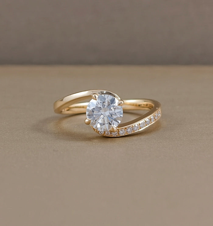 Sunset Wave round lab grown diamond engagement ring in yellow gold with twisted pavé band, Sphere Diamond Bangkok