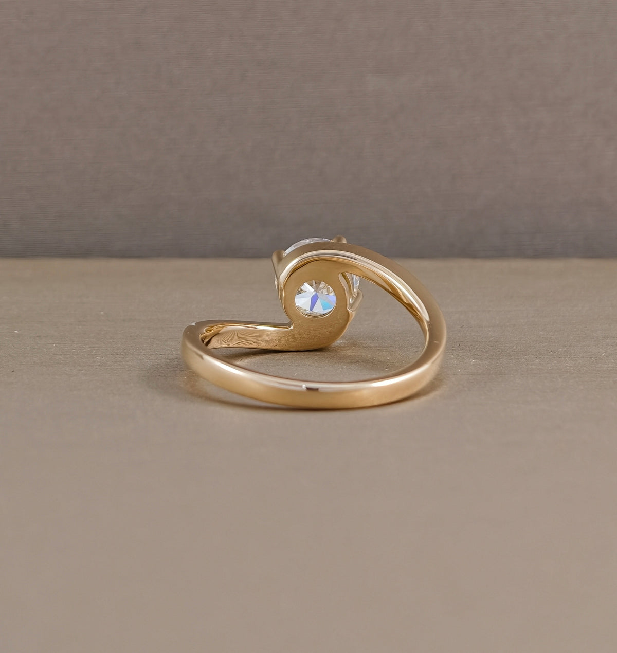 Sunset Wave Round Lab Grown Diamond Engagement Ring in Yellow Gold