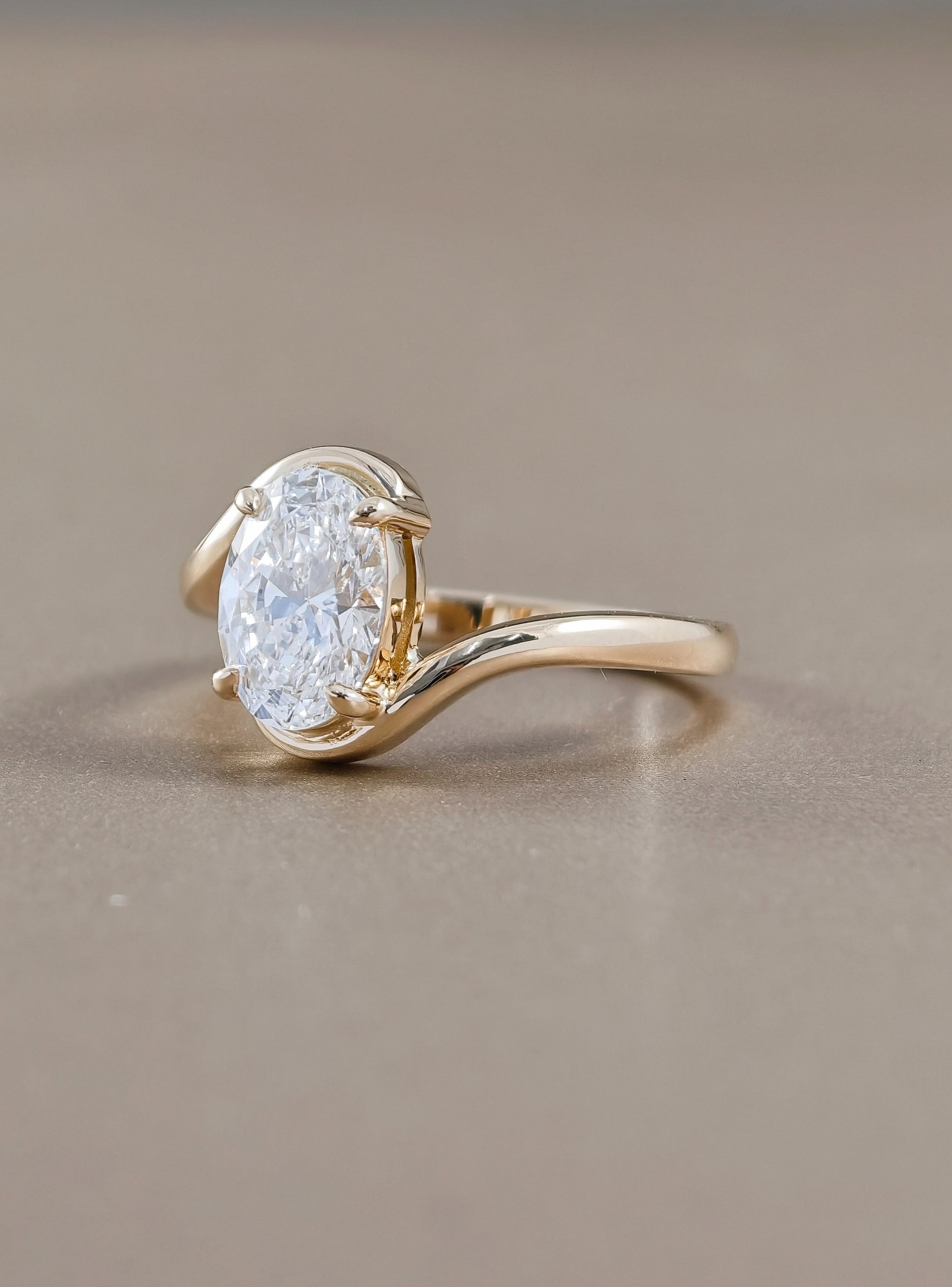 Elara Oval Bypass Lab Grown Diamond Engagement Ring Sphere Diamond Bangkok