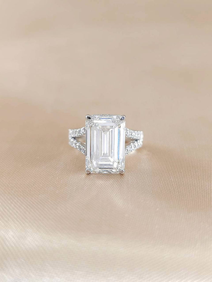 Emerald-cut Engagement Ring with a Pavé