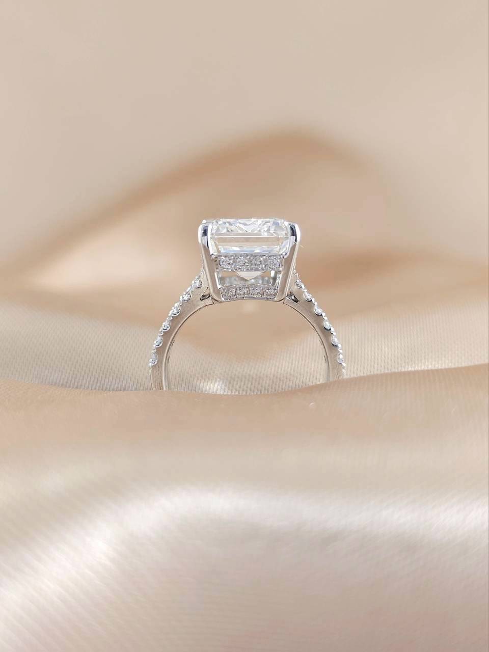 Emerald-cut Engagement Ring with a Pavé
