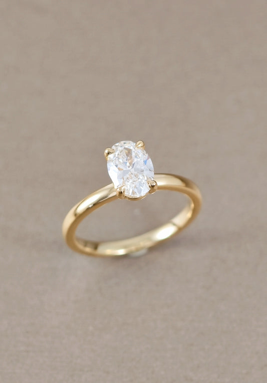 Oval Solitaire 1 carat lab grown diamond ring