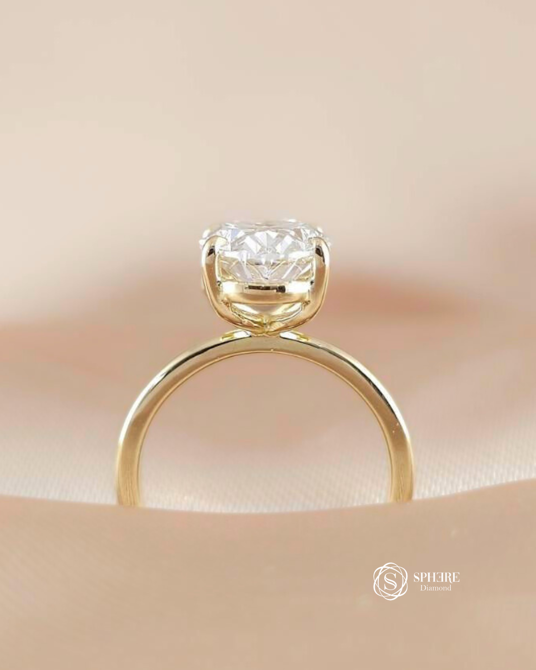 Oval Cut Diamond In Yellow Gold Setting