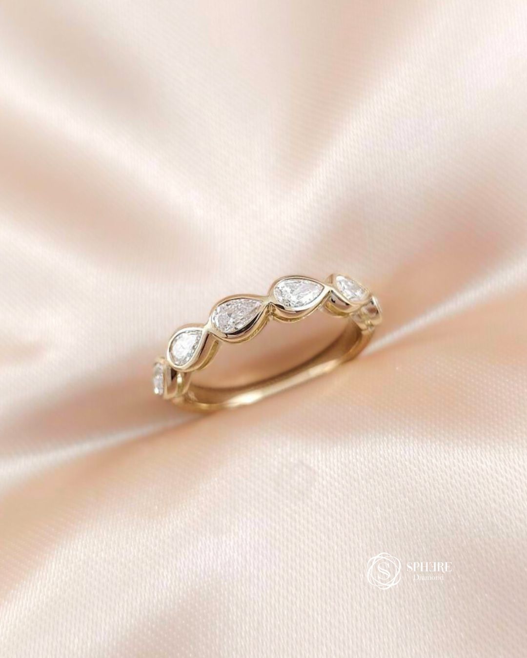 Pear cut Diamond Bezel Wedding Ring
