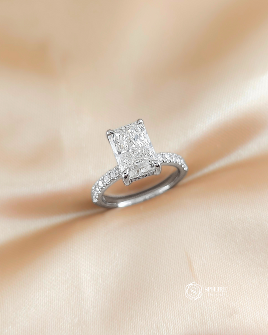 Radiant Cut wit pave ring