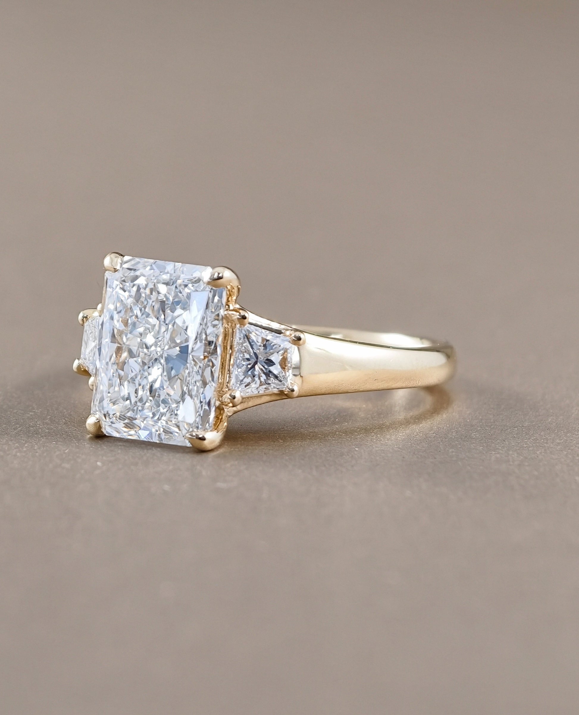 Radiant Cut Classic Solitaire Lab Grown Diamond Engagement Ring in Yellow Gold by Sphere Diamond Bangkok Thailand
