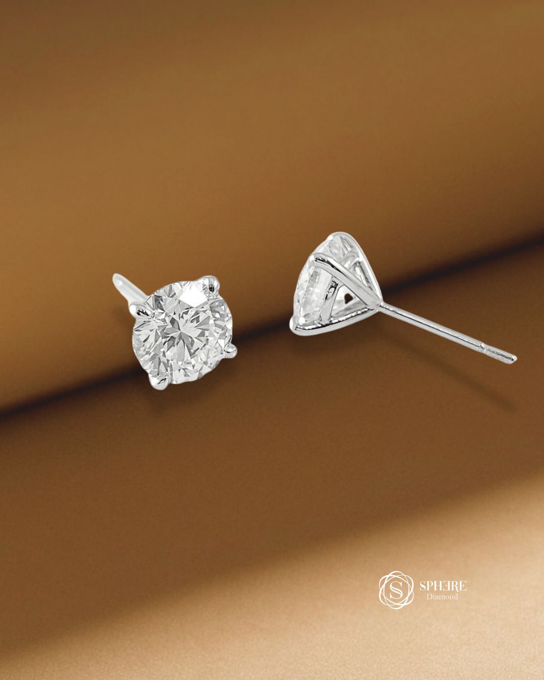 Round Cut Stud Earring